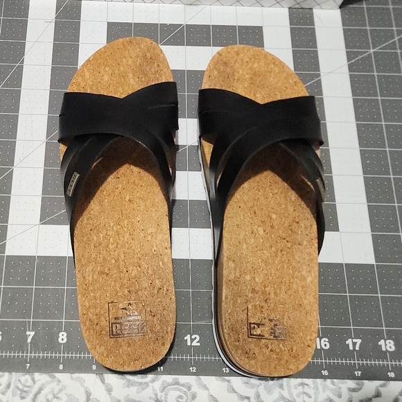 Reef Cushion Vista Hi Slip-on Platform Slide Sandals Women's Size 9 - Picture 2 of 15